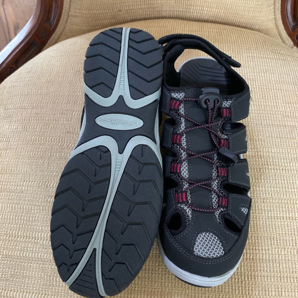 NWOT Eddie Bauer Closed Toe Water Shoes Sandals
